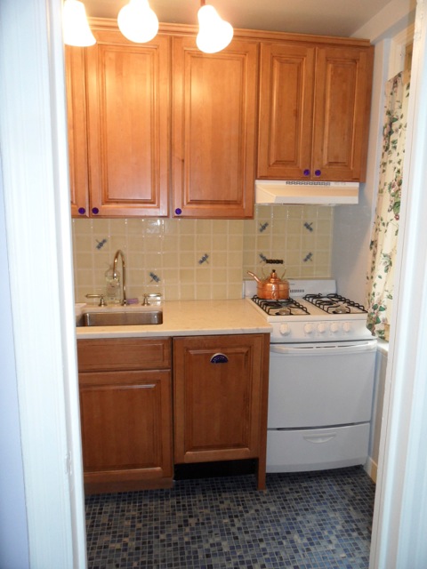 Image:KITCHEN / BATHS