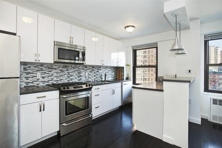 Image:KITCHEN / BATHS