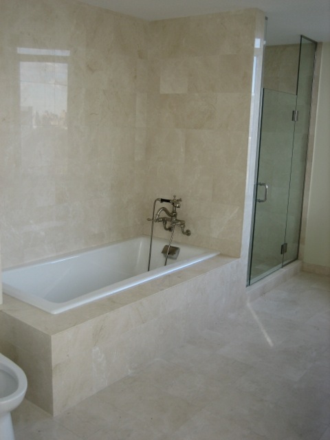 Image:KITCHEN / BATHS