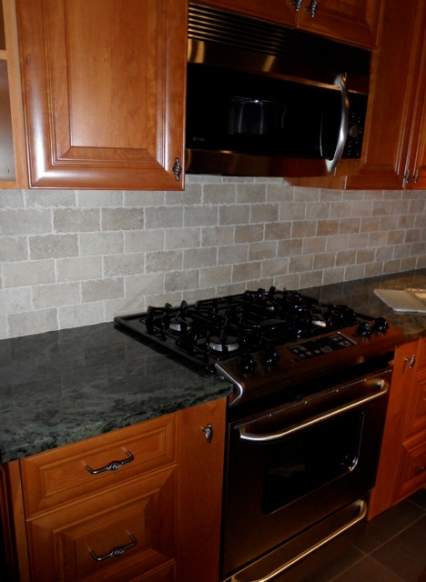 Image:KITCHEN / BATHS